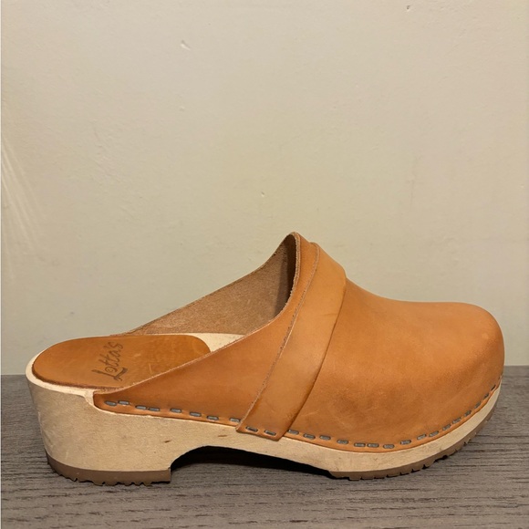 Lotta From Stockholm Elsa Classic Clogs in Natural Leather - Picture 4 of 12